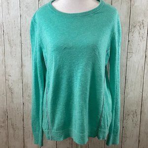 Vineyard Vines long sleeved sweater- GREAT CONDITION- Size Medium